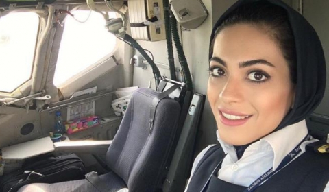 이란의 변화 - 이란에서 첫 여성 기장의 비행